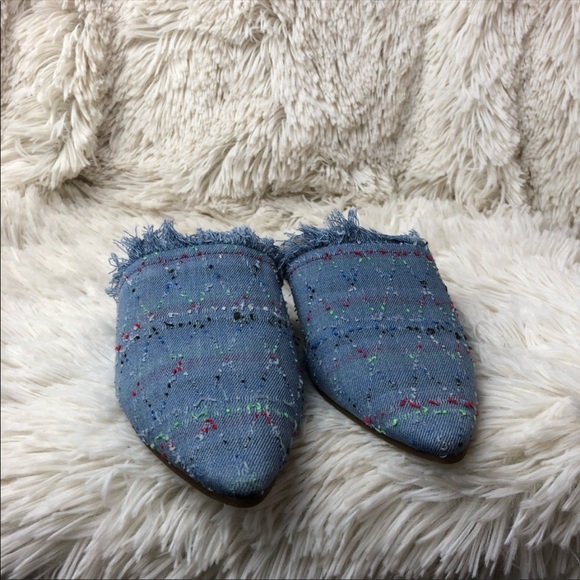Lucky Brand Bapsee Chambray Fringe Slide On Mules Size 6.5 - Picture 1 of 8